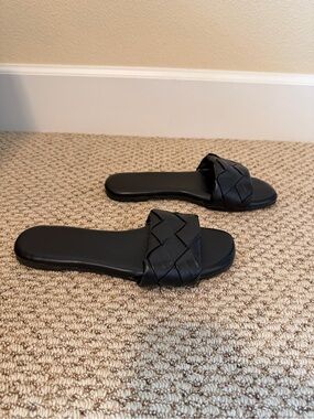 Nicole Miller New York Black Woven Slide Sandals